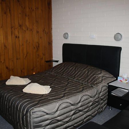 Nhill Oasis Motel Eksteriør billede
