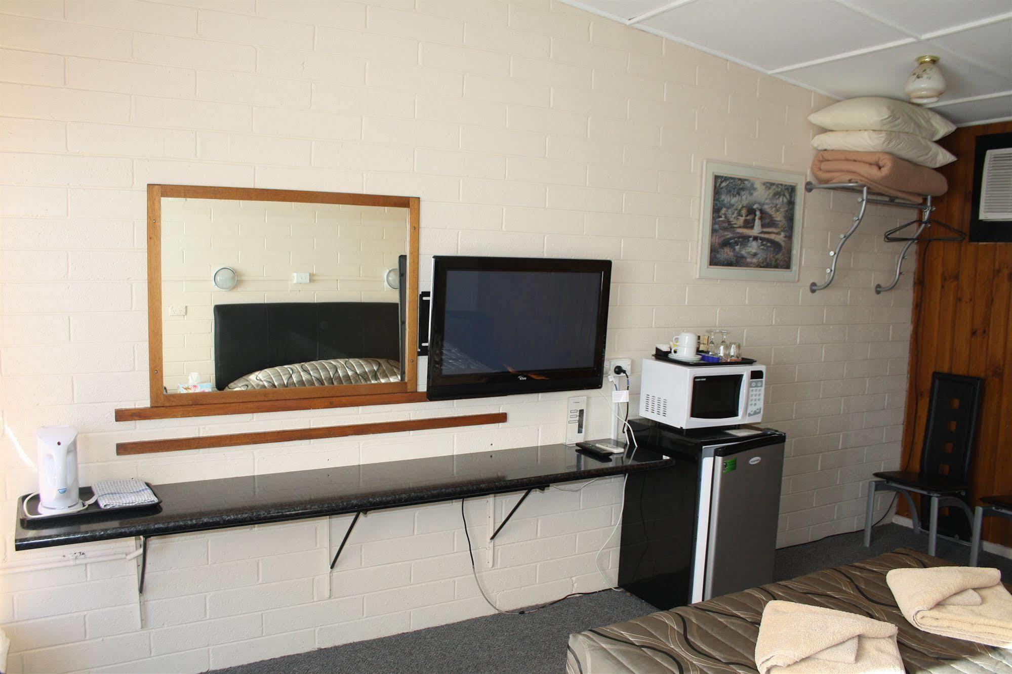 Nhill Oasis Motel Eksteriør billede