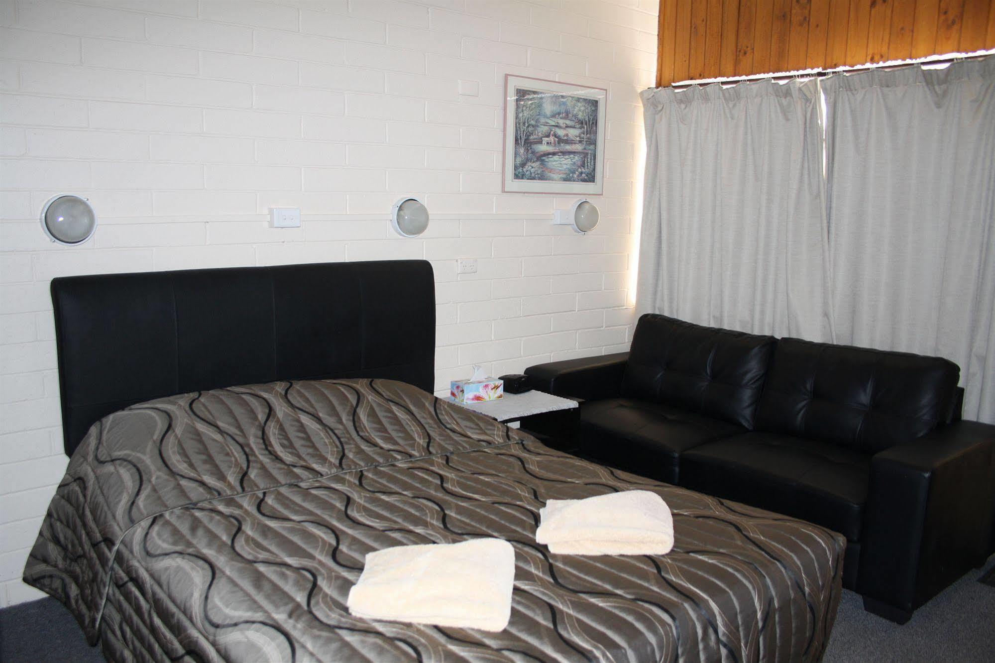 Nhill Oasis Motel Eksteriør billede