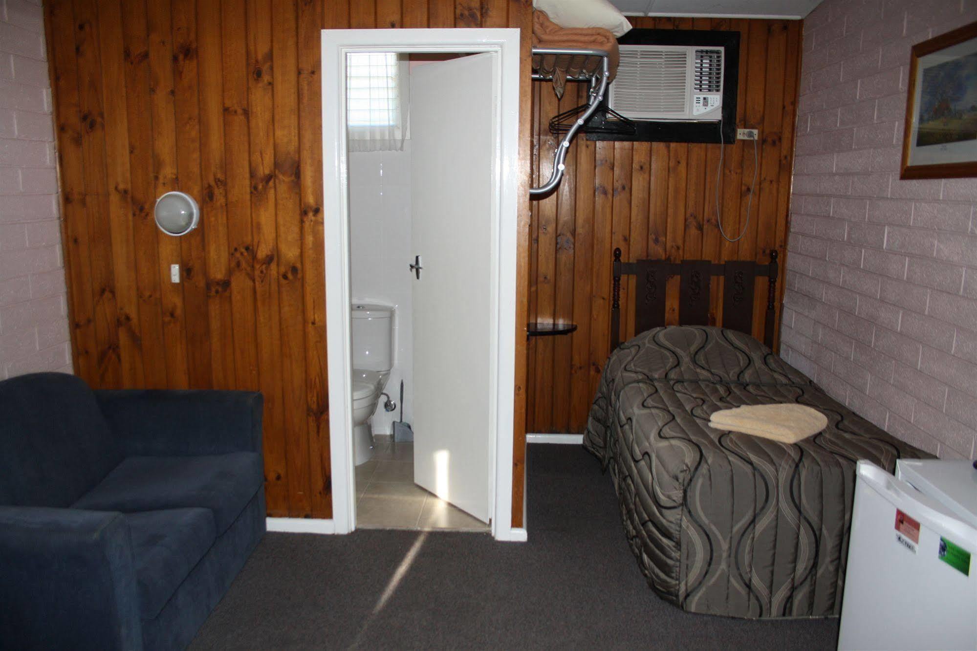 Nhill Oasis Motel Eksteriør billede