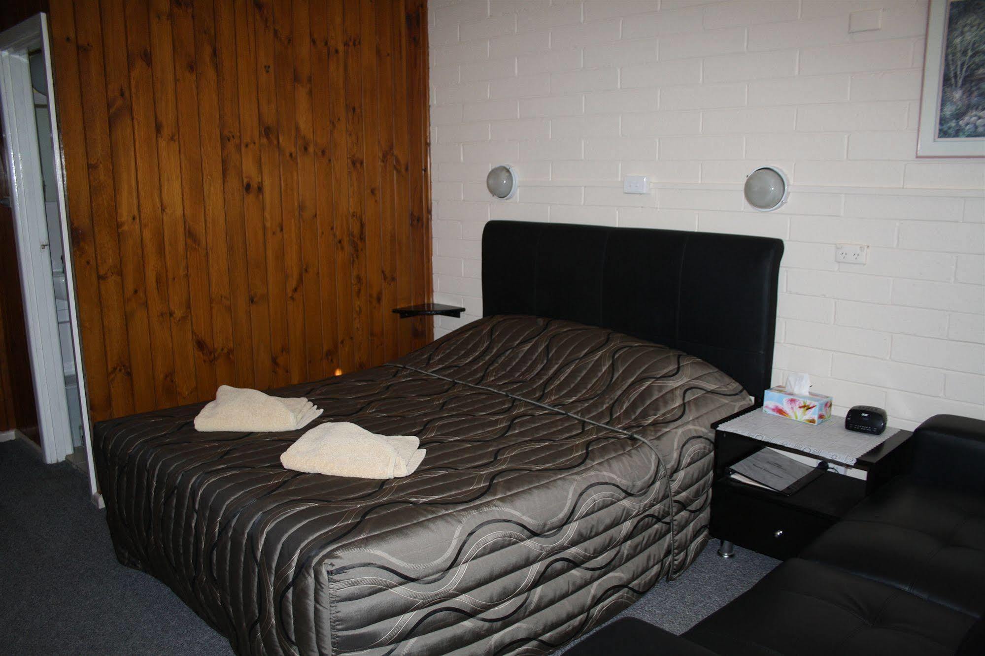 Nhill Oasis Motel Eksteriør billede